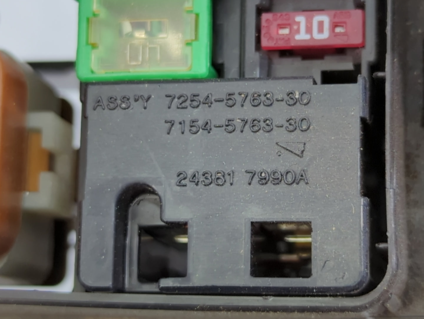 2013-2014 Nissan Altima Fusebox Fuse Box Panel Relay Module P/N:7254-5763-30 24381 7990A, 7154-5763-30 Fits Fits 2013 2014 O
