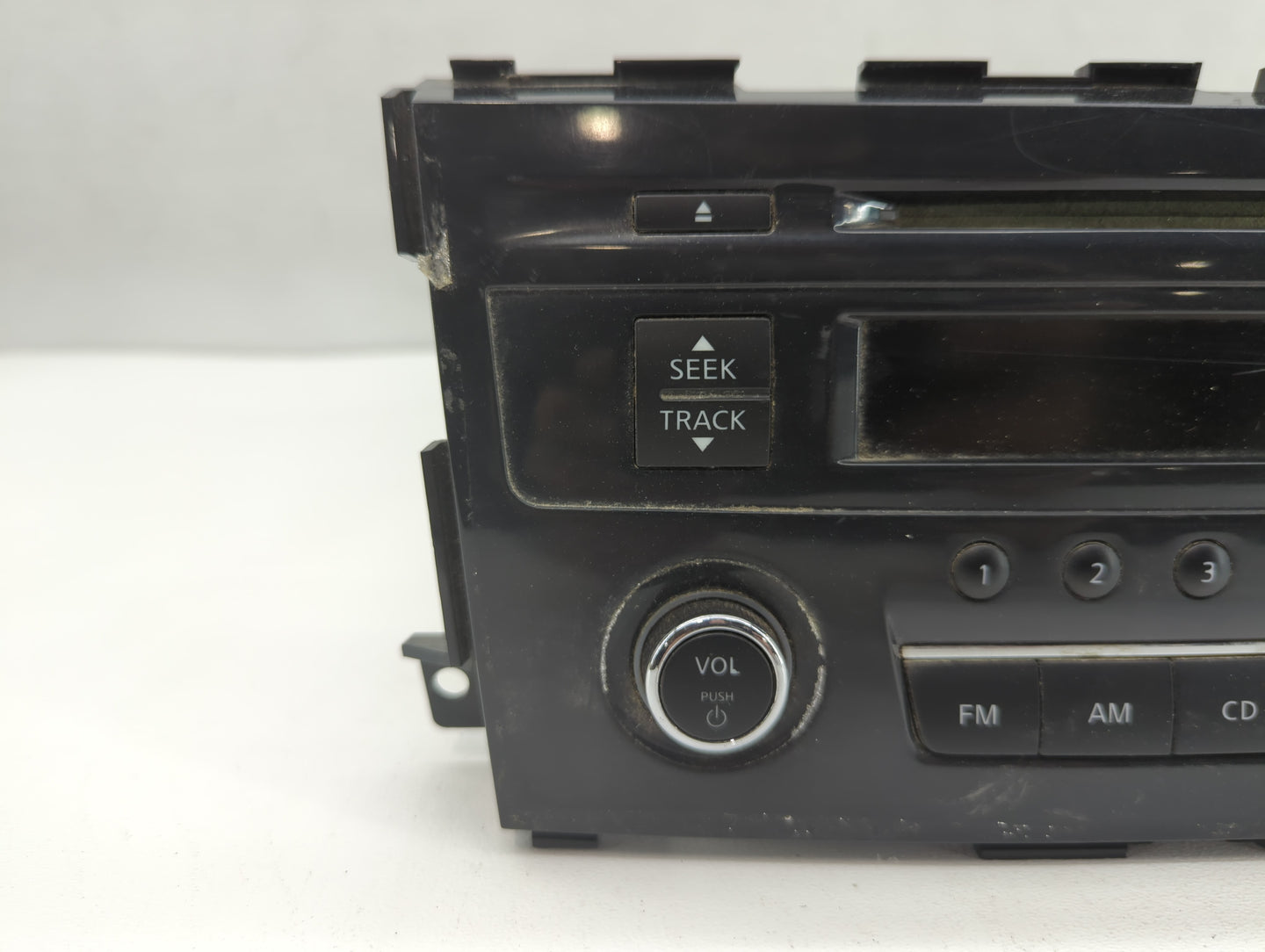 2013-2015 Nissan Altima Radio AM FM Cd Player Receiver Replacement P/N:28185 3TAOG Fits Fits 2013 2014 2015 OEM Used Auto Pa