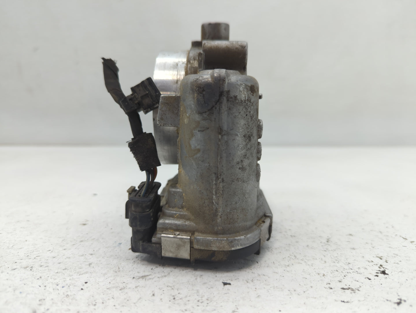2013 Nissan Altima Throttle Body P/N:0 280 750 570 05184 349AC Fits OEM Used Auto Parts - Oemusedautoparts1.com