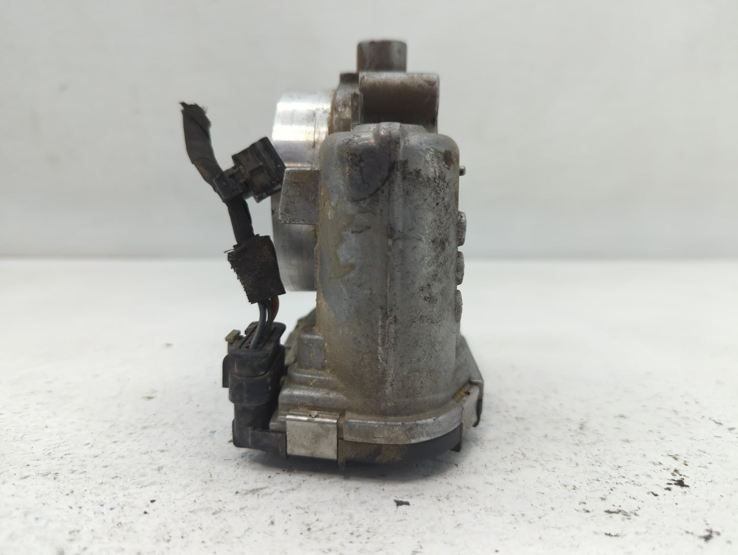 2013 Nissan Altima Throttle Body P/N:0 280 750 570 05184 349AC Fits OEM Used Auto Parts - Oemusedautoparts1.com