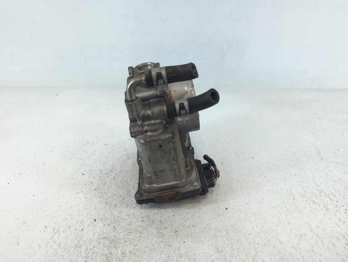 2013-2018 Nissan Altima Throttle Body P/N:3TA60-01 A Fits Fits 2013 2014 2015 2016 2017 2018 2019 2020 OEM Used Auto Parts -