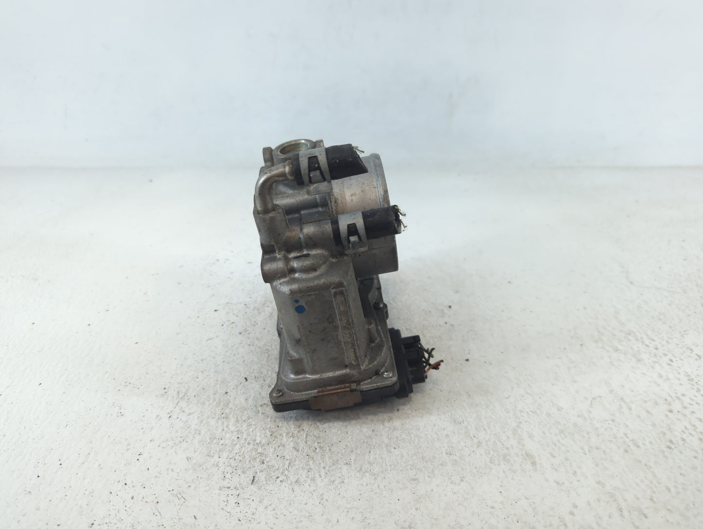 2013-2018 Nissan Altima Throttle Body P/N:00158 3F03, 3TA60-01 A Fits Fits 2013 2014 2015 2016 2017 2018 2019 2020 OEM Used 