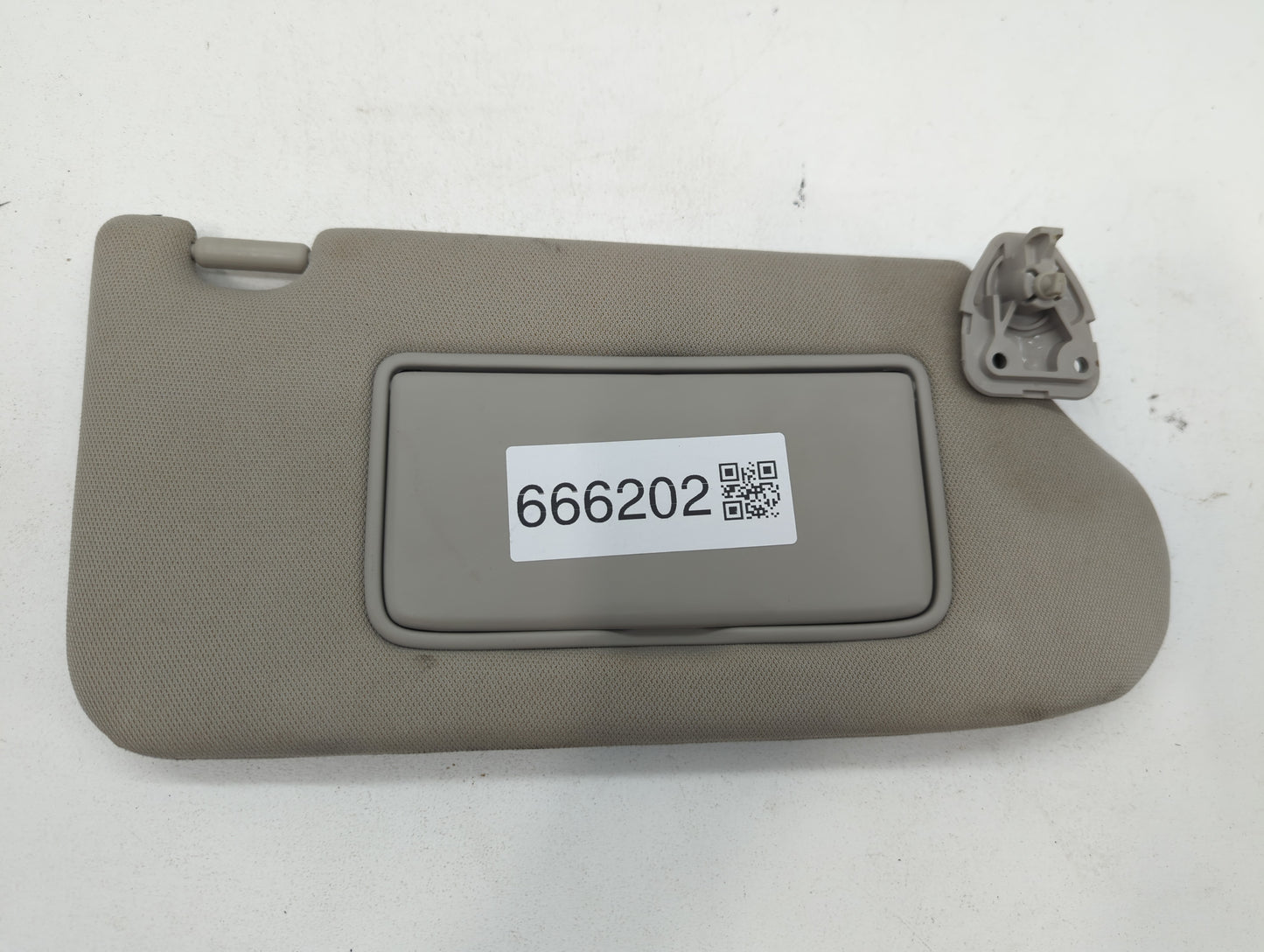 2013-2017 Nissan Altima Sun Visor Shade Replacement Passenger Right Mirror Fits Fits 2013 2014 2015 2016 2017 OEM Used Auto 