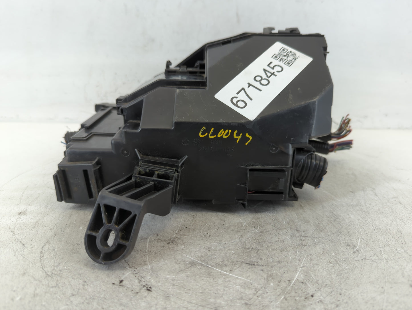 2013-2014 Nissan Altima Fusebox Fuse Box Panel Relay Module P/N:7154-5763-30 24381 7990A, 7254-5763-30 Fits Fits 2013 2014 O