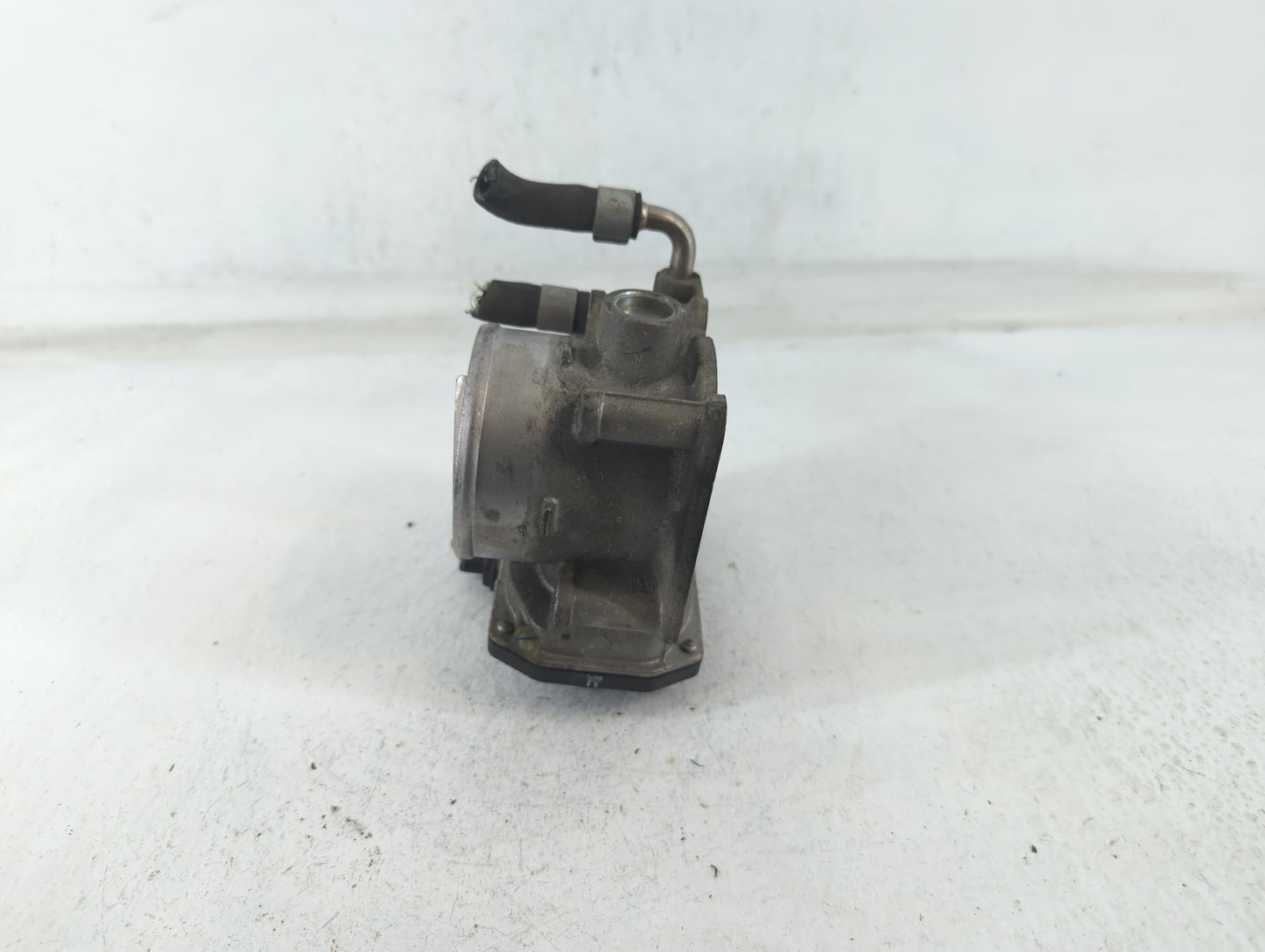 2013-2018 Nissan Altima Throttle Body P/N:3TA60-01 C Fits Fits 2013 2014 2015 2016 2017 2018 2019 2020 OEM Used Auto Parts -