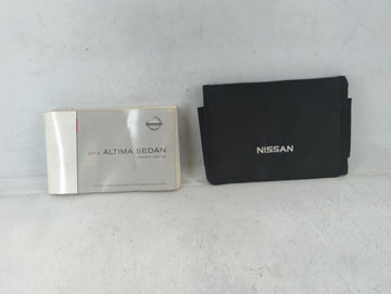 2013 Nissan Altima Owners Manual Book Guide P/N:OM3E 0L33U4 OEM Used Auto Parts - Oemusedautoparts1.com