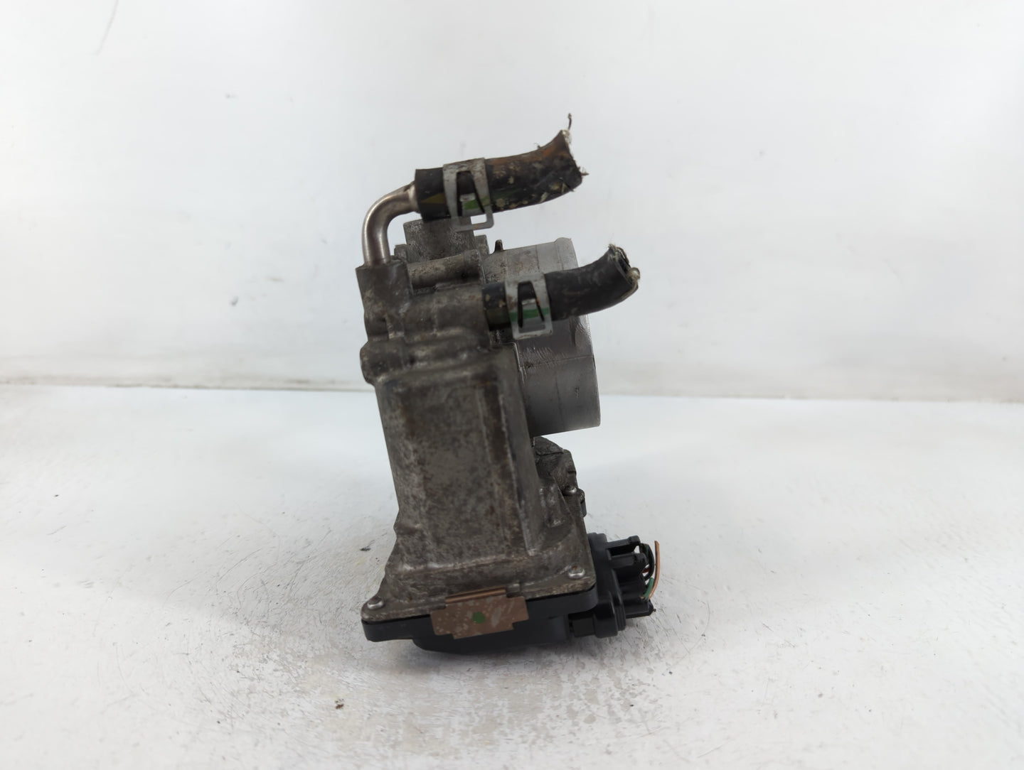 2013-2018 Nissan Altima Throttle Body P/N:3TA60-01 A Fits Fits 2013 2014 2015 2016 2017 2018 2019 2020 OEM Used Auto Parts -