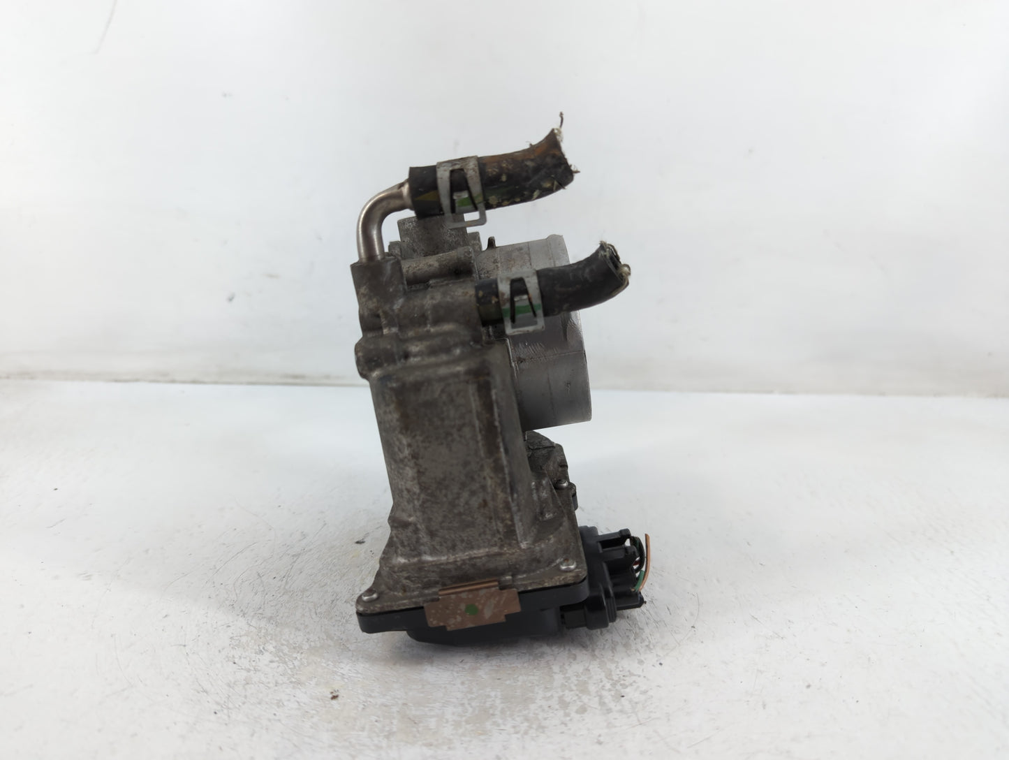 2013-2018 Nissan Altima Throttle Body P/N:3TA60-01 A Fits Fits 2013 2014 2015 2016 2017 2018 2019 2020 OEM Used Auto Parts -