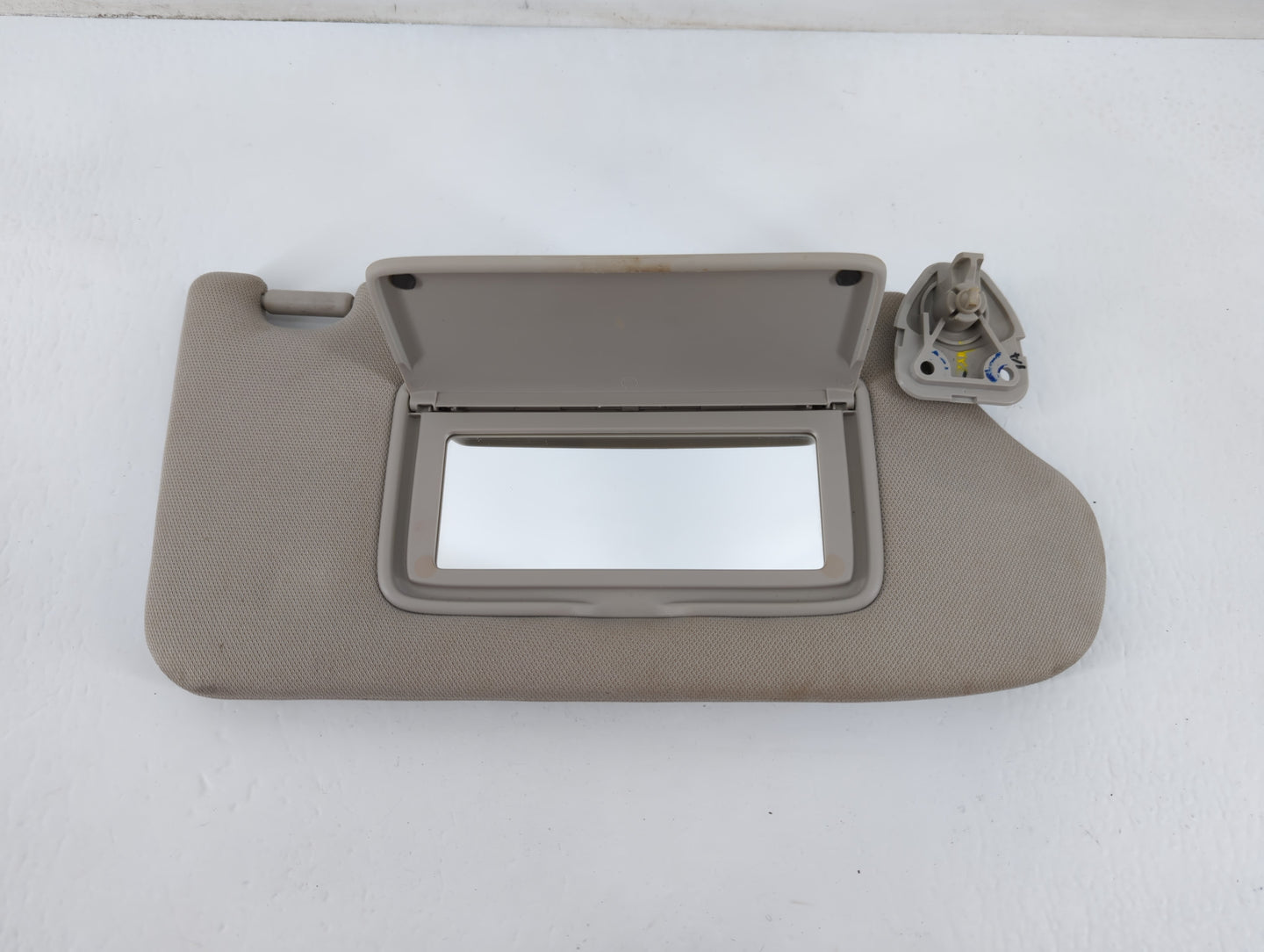 2013-2017 Nissan Altima Sun Visor Shade Replacement Passenger Right Mirror Fits Fits 2013 2014 2015 2016 2017 OEM Used Auto 