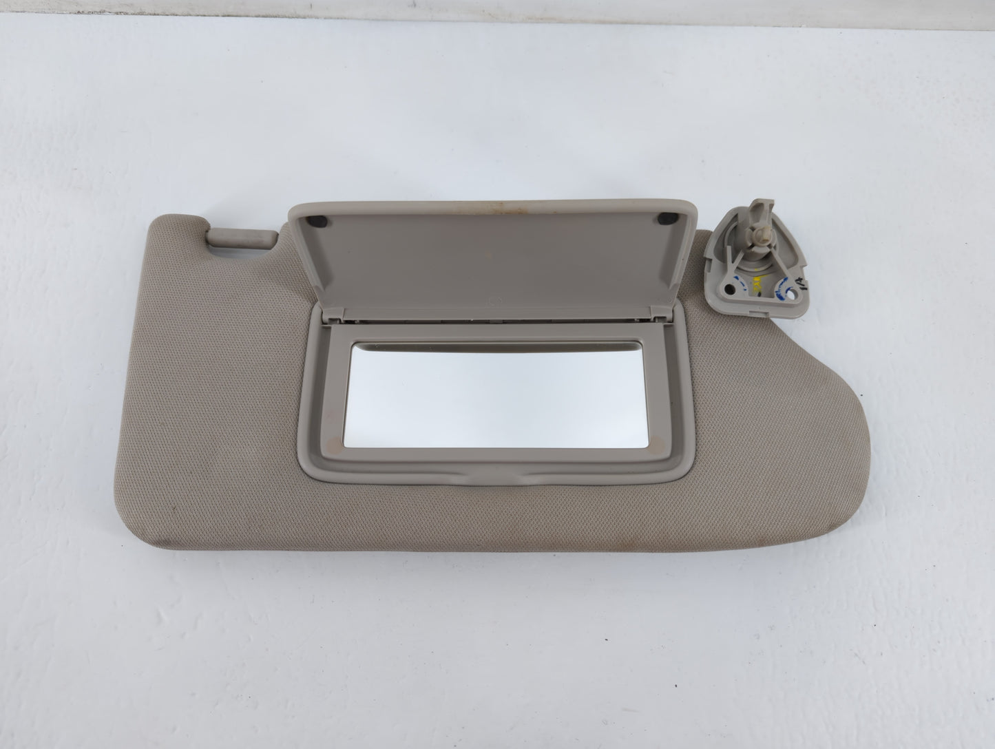 2013-2017 Nissan Altima Sun Visor Shade Replacement Passenger Right Mirror Fits Fits 2013 2014 2015 2016 2017 OEM Used Auto 
