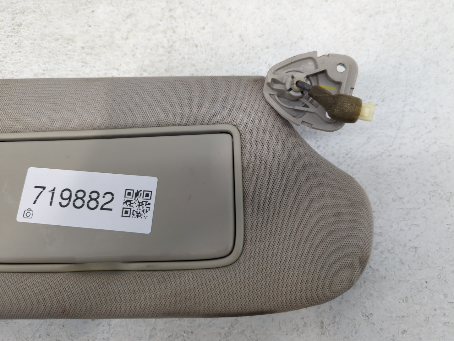 2013-2018 Nissan Altima Sun Visor Shade Replacement Passenger Right Mirror Fits Fits 2013 2014 2015 2016 2017 2018 OEM Used 