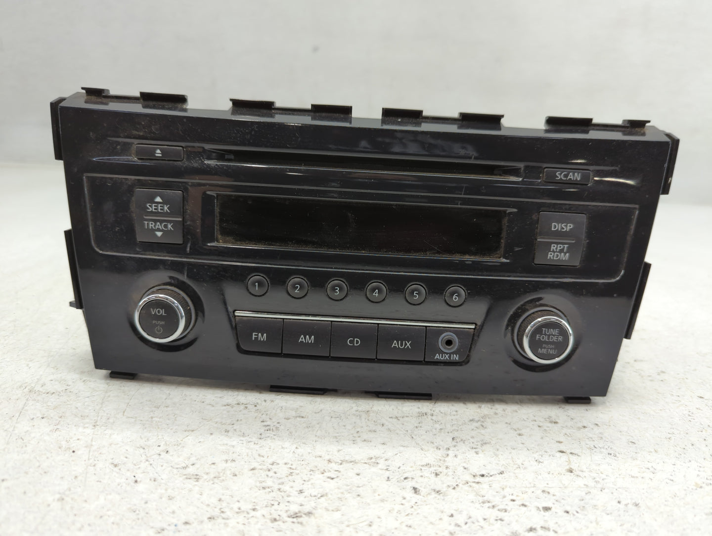 2013-2015 Nissan Altima Am Fm Cd Player Radio Receiver - Oemusedautoparts1.com