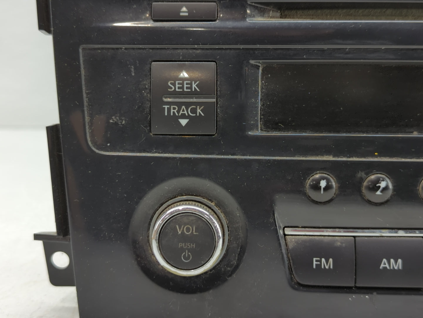 2013-2015 Nissan Altima Radio AM FM Cd Player Receiver Replacement P/N:28185 3TA0G Fits Fits 2013 2014 2015 OEM Used Auto Pa