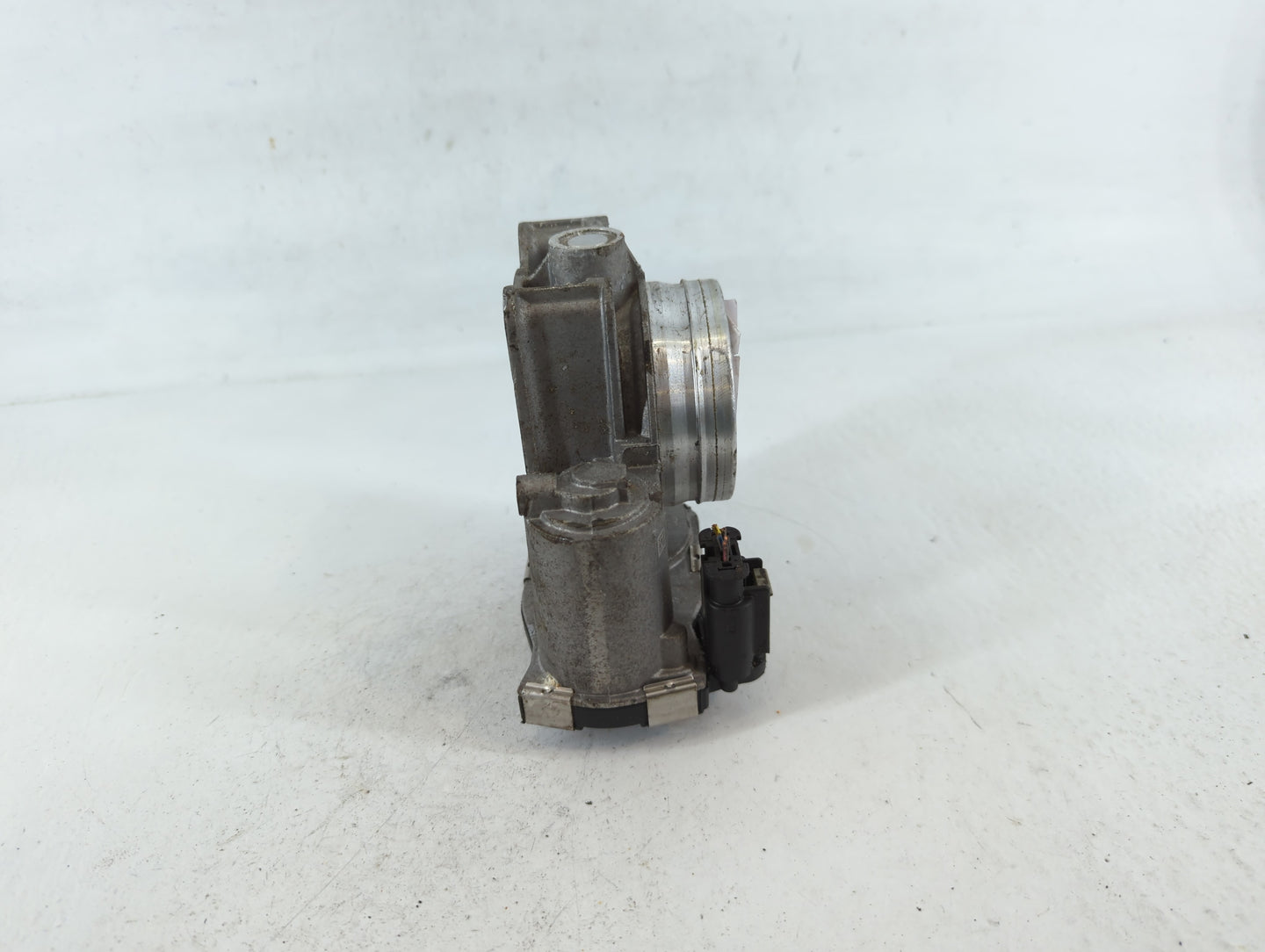 2013-2018 Nissan Altima Throttle Body P/N:12670837AA Fits Fits 2013 2014 2015 2016 2017 2018 2019 2020 OEM Used Auto Parts -