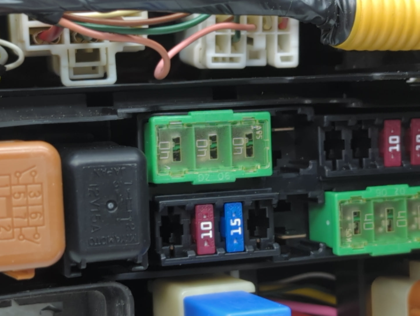 2013-2014 Nissan Altima Fusebox Fuse Box Panel Relay Module P/N:84586306_01 Fits Fits 2013 2014 OEM Used Auto Parts - Oemuse