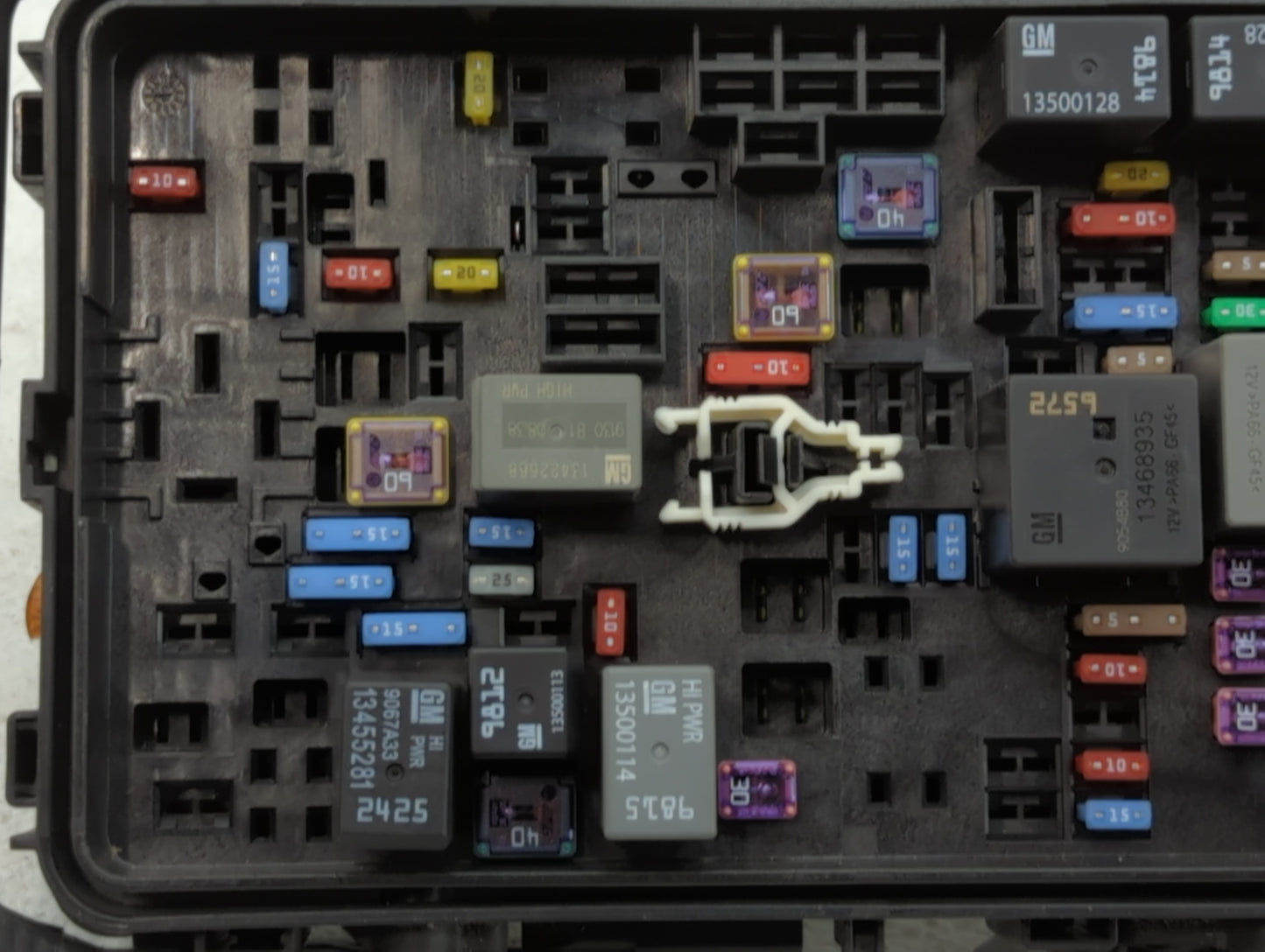 2013-2014 Nissan Altima Fusebox Fuse Box Panel Relay Module P/N:84586306_01 Fits Fits 2013 2014 OEM Used Auto Parts - Oemuse