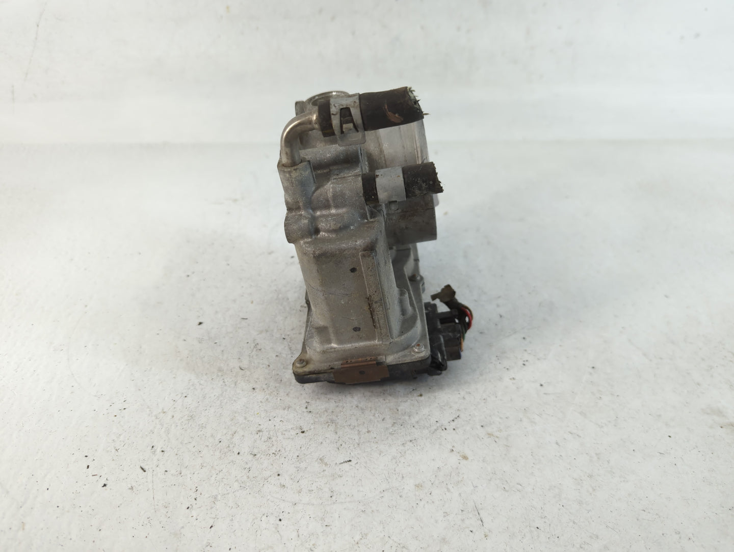 2013-2018 Nissan Altima Throttle Body P/N:2K04 3TA60-01 A Fits Fits 2013 2014 2015 2016 2017 2018 2019 2020 OEM Used Auto Pa
