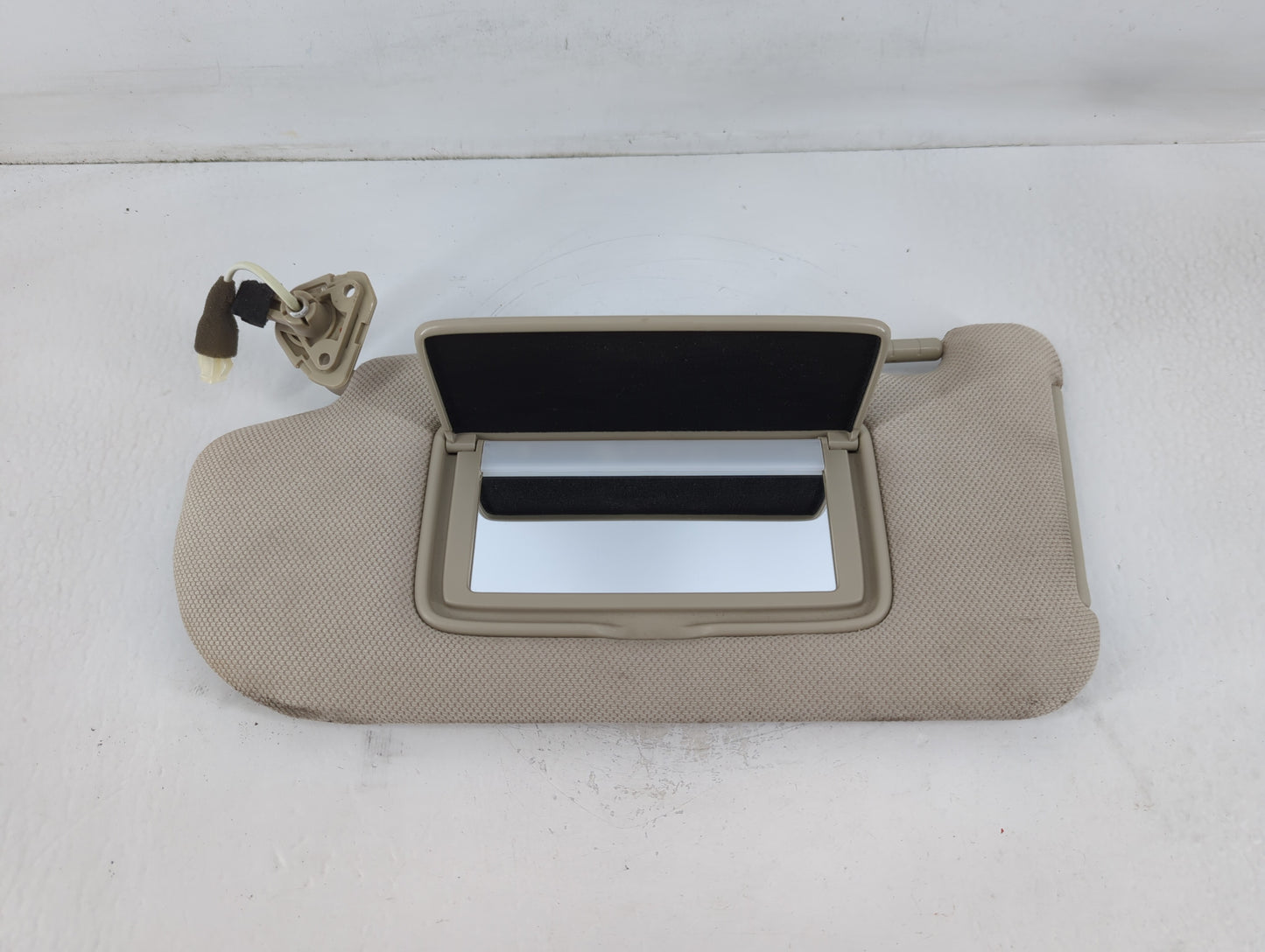 2013-2018 Nissan Altima Sun Visor Shade Replacement Passenger Right Mirror Fits Fits 2013 2014 2015 2016 2017 2018 OEM Used 
