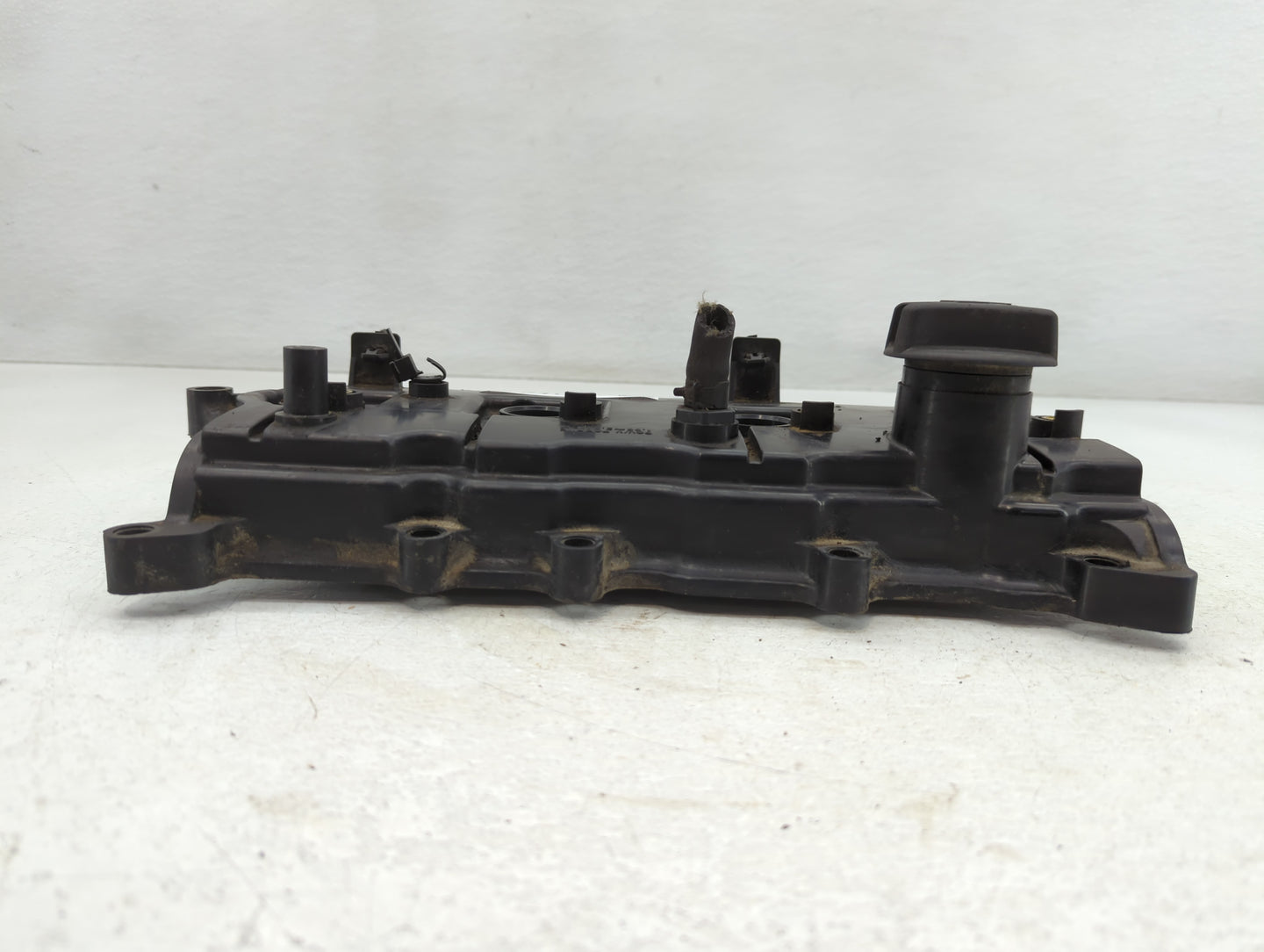 2013 Nissan Altima Driver Left Cylinder Head Valve Cover P/N:PA-GF33 Fits OEM Used Auto Parts - Oemusedautoparts1.com
