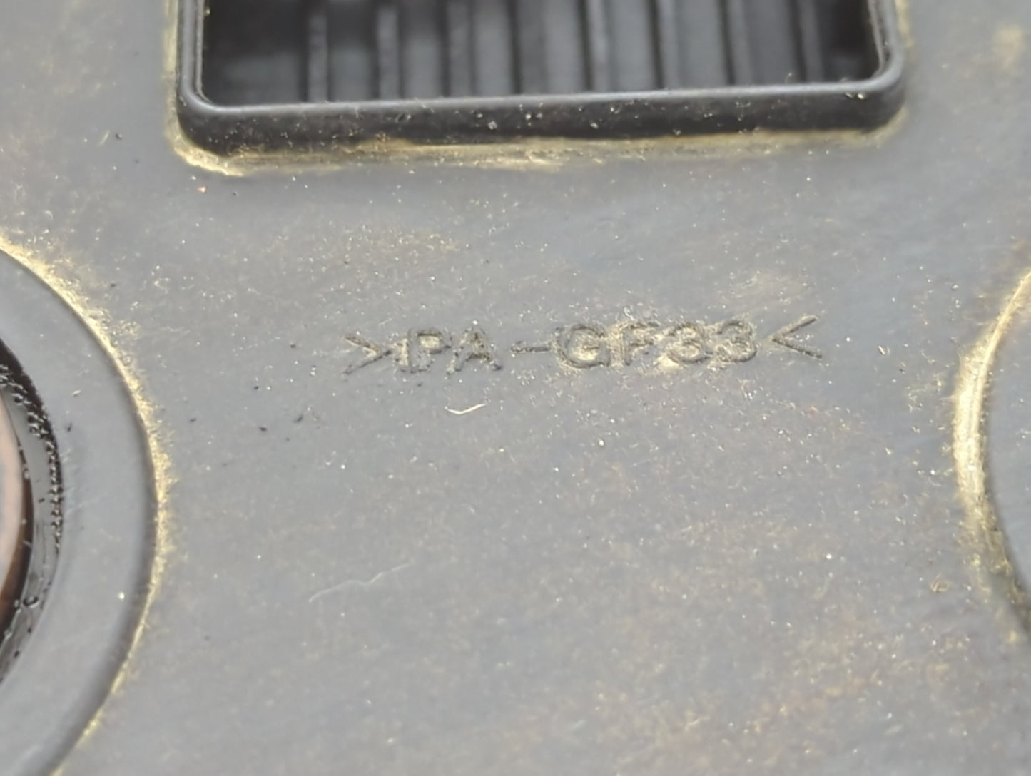 2013 Nissan Altima Driver Left Cylinder Head Valve Cover P/N:PA-GF33 Fits OEM Used Auto Parts - Oemusedautoparts1.com