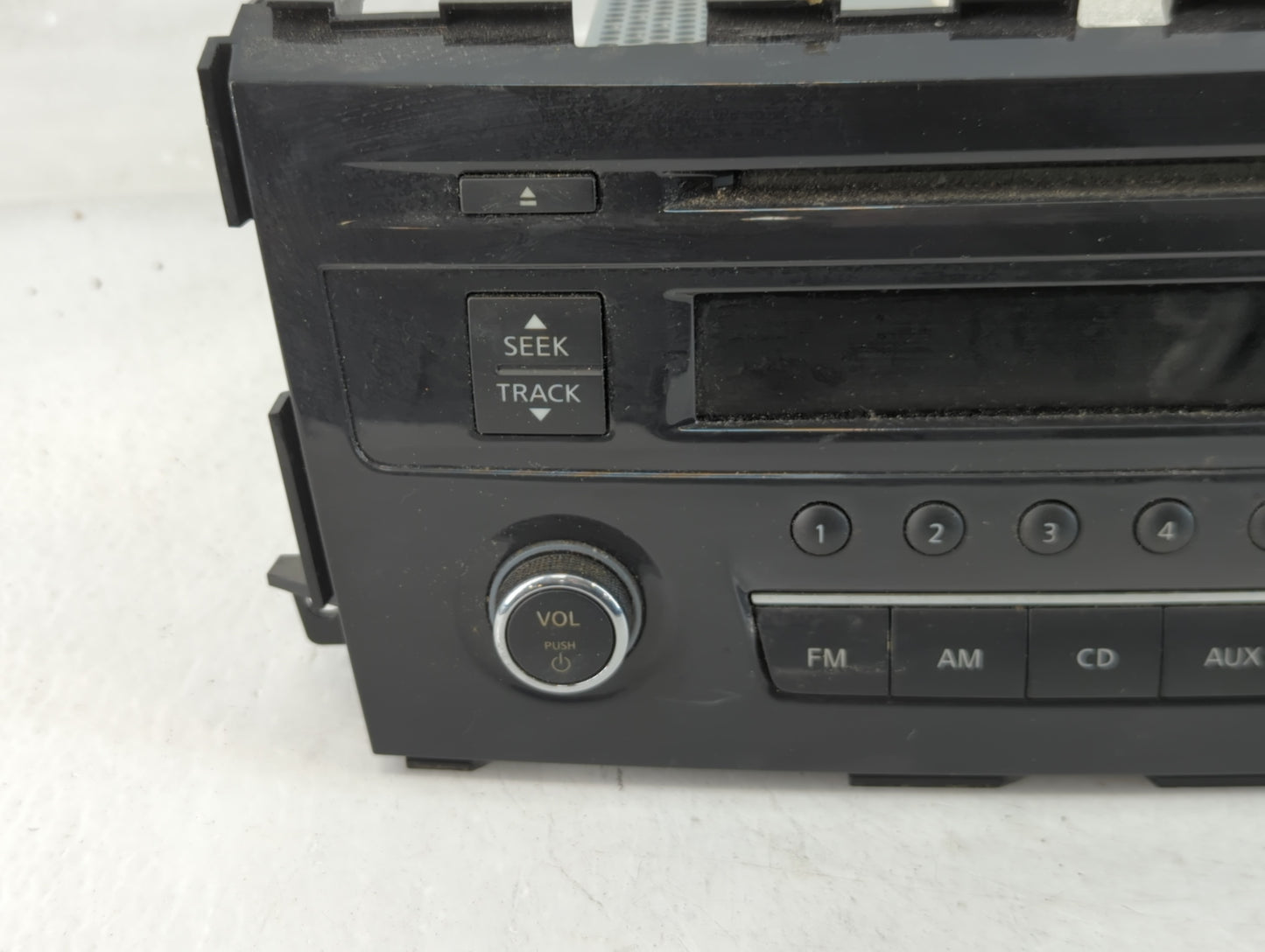 2013-2015 Nissan Altima Radio AM FM Cd Player Receiver Replacement P/N:28185 3TA0G Fits Fits 2013 2014 2015 OEM Used Auto Pa