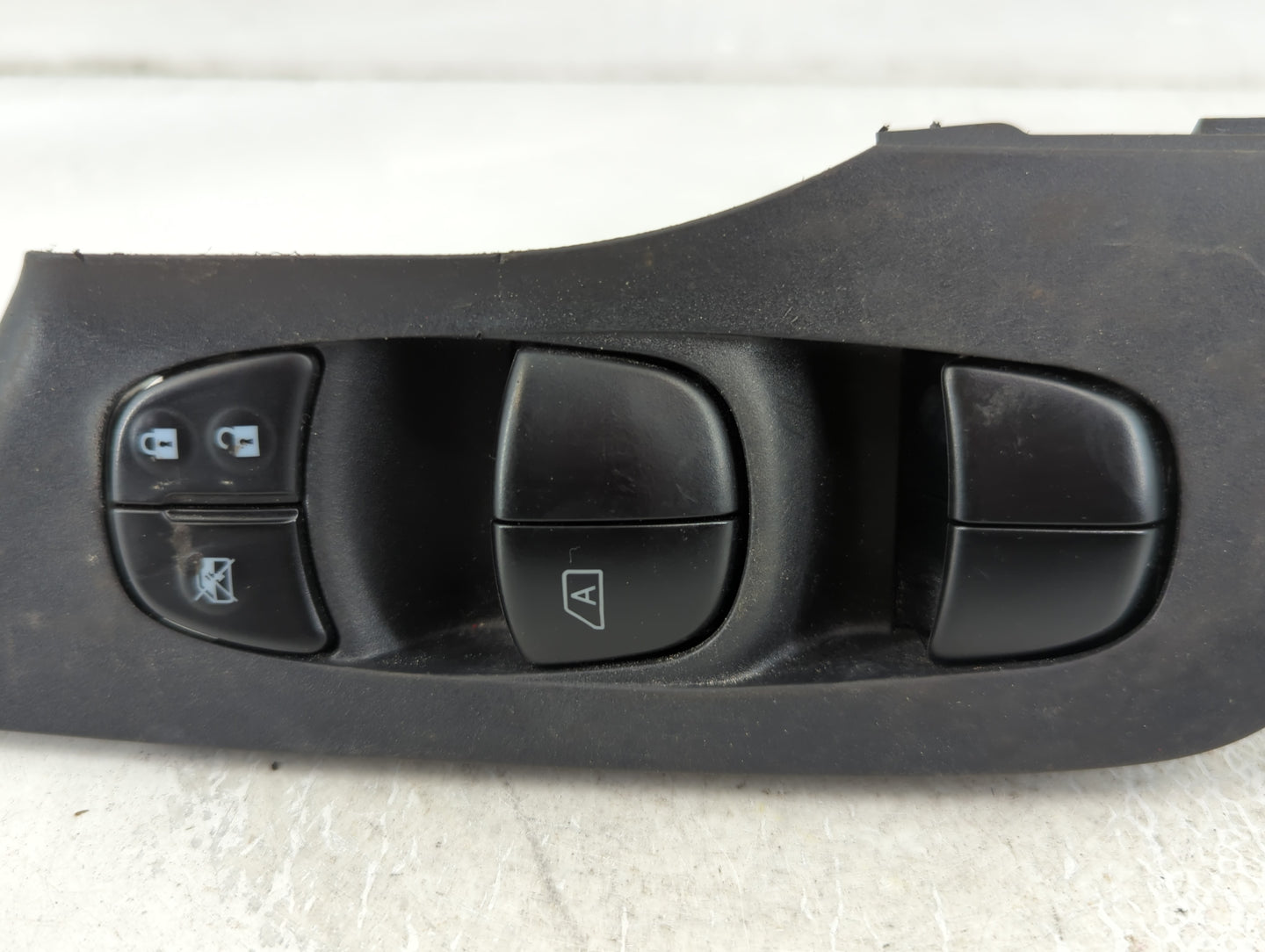 2013-2018 Nissan Altima Master Power Window Switch Replacement Driver Side Left P/N:25401 3TA5A Fits OEM Used Auto Parts - O