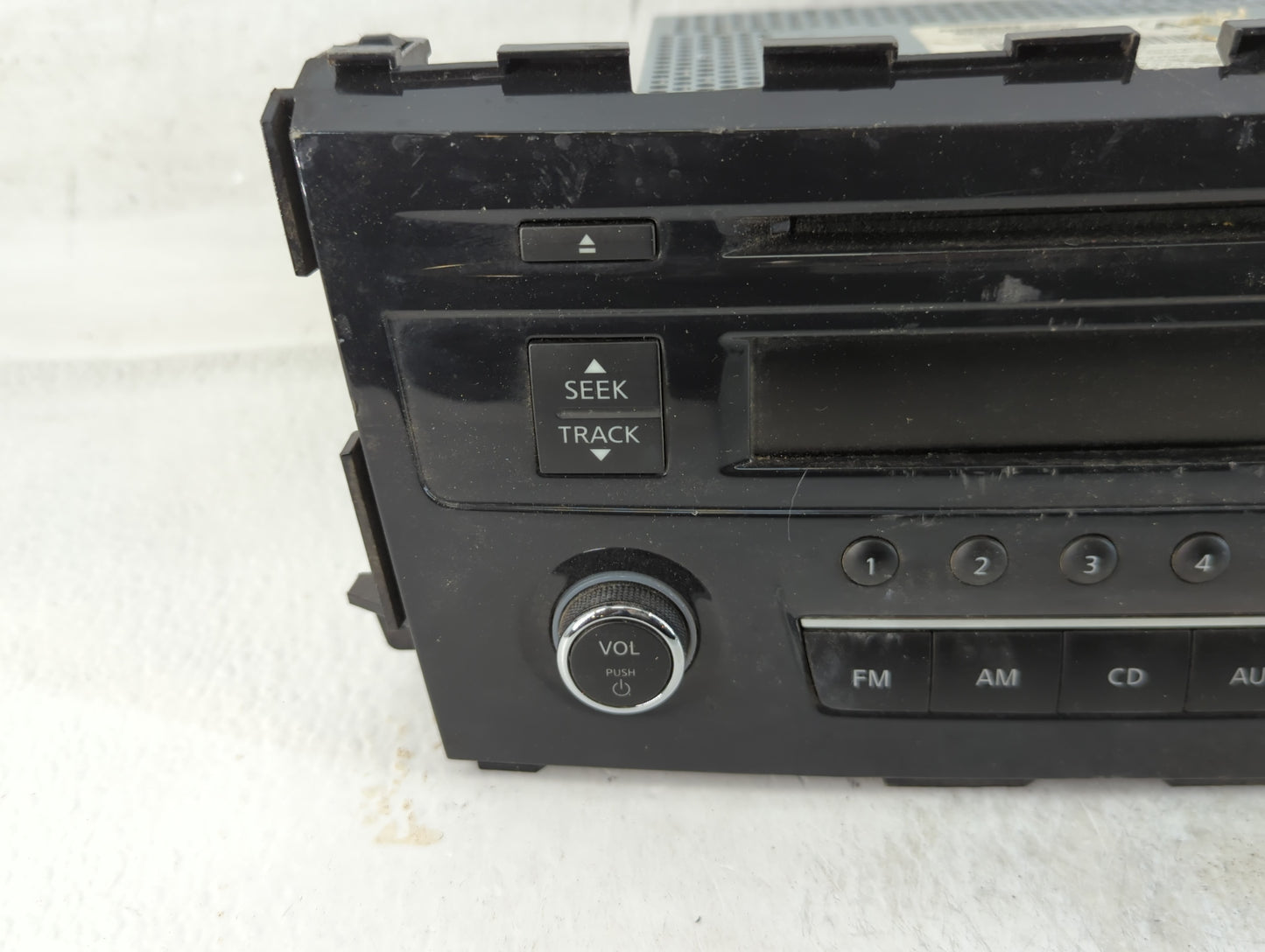 2013-2015 Nissan Altima Radio AM FM Cd Player Receiver Replacement P/N:28185 3TA0G Fits Fits 2013 2014 2015 OEM Used Auto Pa