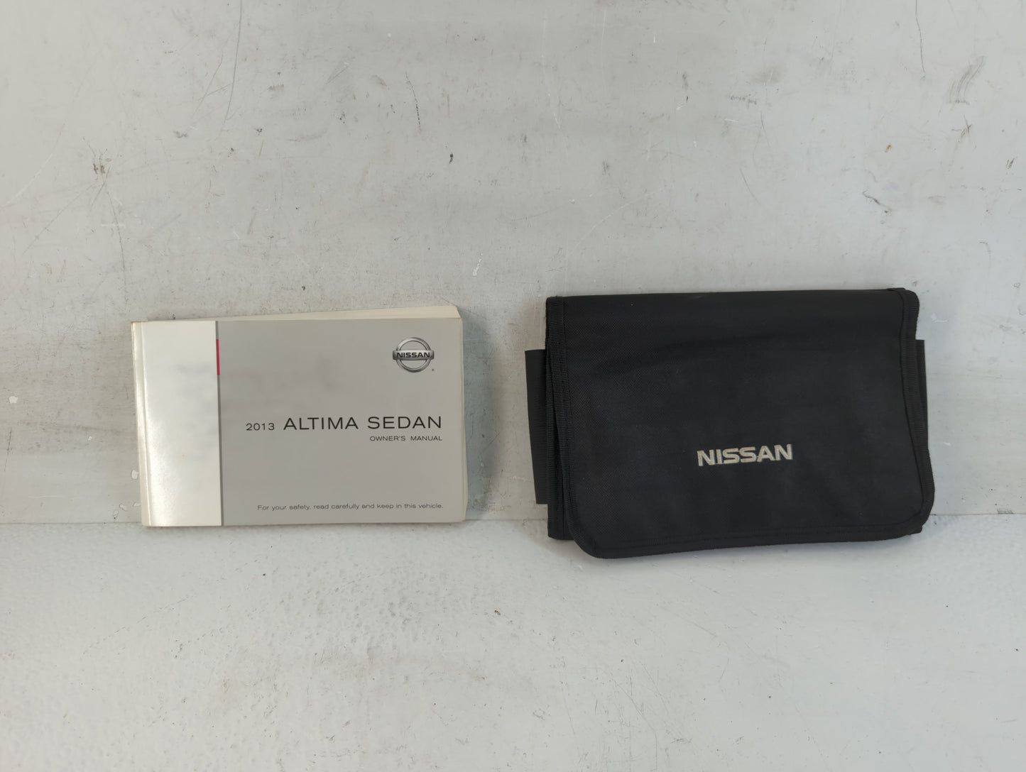 2013 Nissan Altima Owners Manual Book Guide P/N:OM3E 0L33U3 OEM Used Auto Parts - Oemusedautoparts1.com