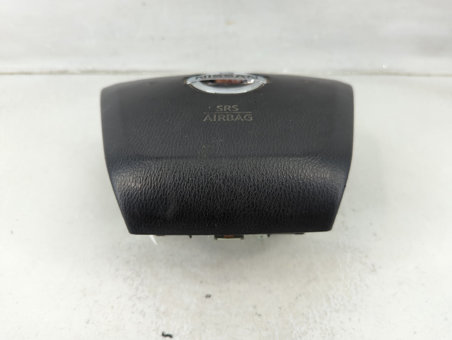 2013-2015 Nissan Armada Air Bag Driver Left Steering Wheel Mounted P/N:Z7EA1005753 Fits Fits 2013 2014 2015 OEM Used Auto Pa