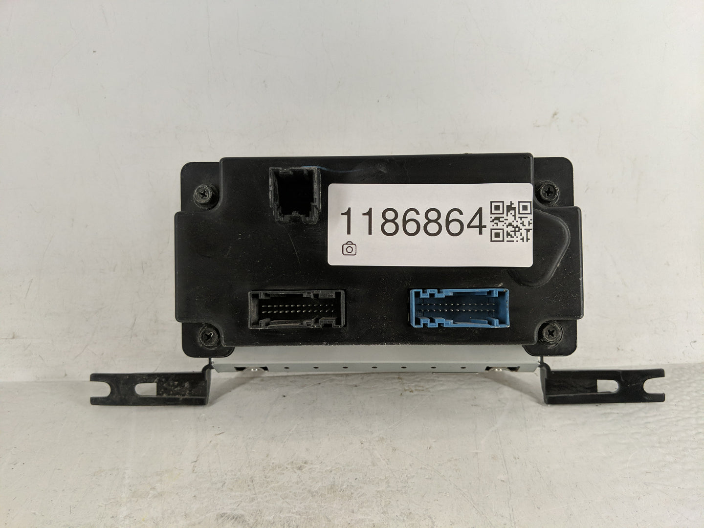 2008-2015 Nissan Armada Information Display Screen - Oemusedautoparts1.com