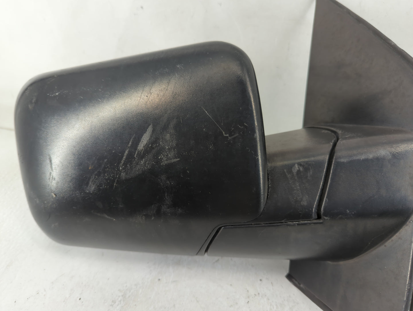 2013-2015 Nissan Armada Passenger Side View Mirror - Right Door Mirror OEM Used - Oemusedautoparts1.com