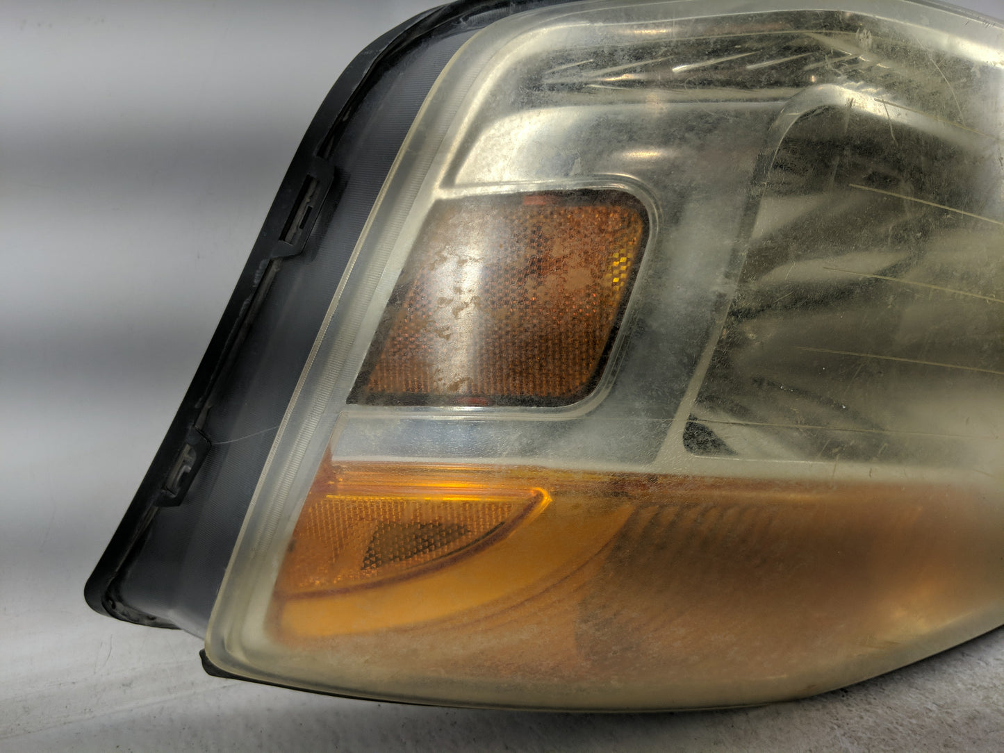 2013 Nissan Armada Passenger Right Oem Head Light Headlight Lamp - Oemusedautoparts1.com