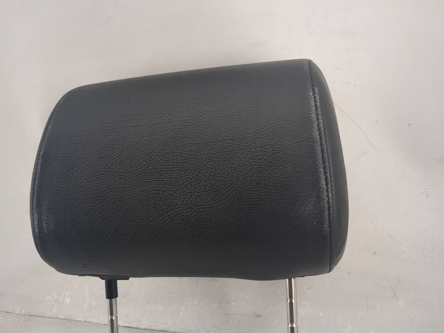 2013 Nissan Armada Headrest Head Rest Rear Seat Fits OEM Used Auto Parts - Oemusedautoparts1.com