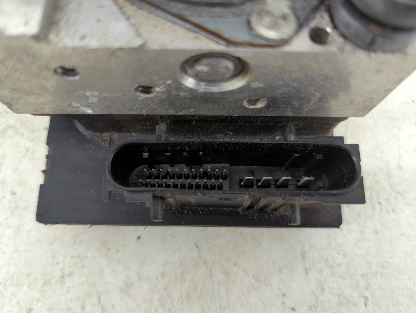 2011-2014 Nissan Cube ABS Pump Control Module Replacement P/N:0265251901 0265951030510 Fits Fits 2011 2012 2013 2014 OEM Use