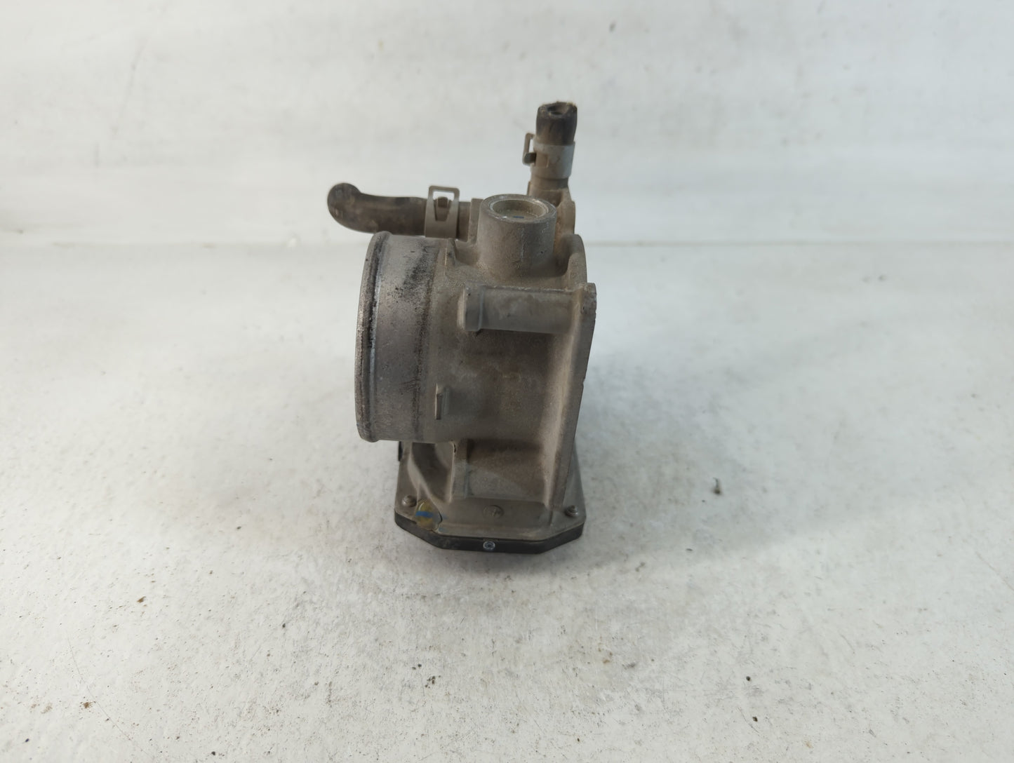 2013 Nissan Cube Throttle Body P/N:ET-A60-02 E Fits OEM Used Auto Parts - Oemusedautoparts1.com