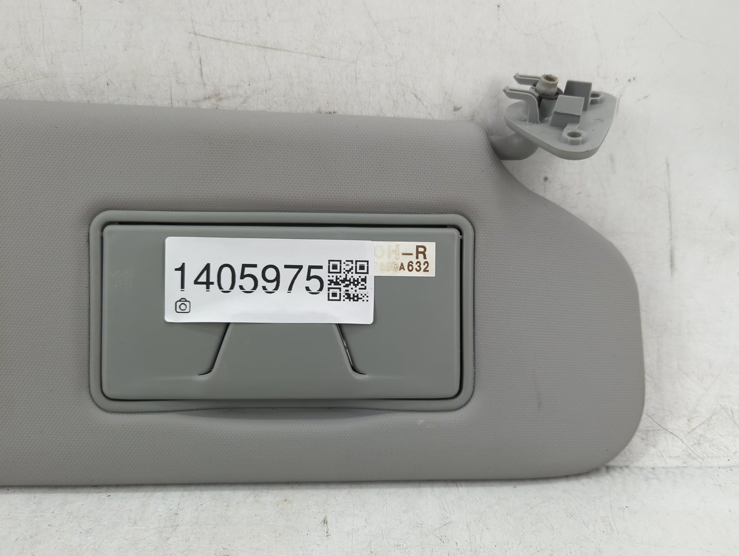 2013-2021 Nissan Frontier Sun Visor Shade Replacement Passenger Right Mirror Fits OEM Used Auto Parts - Oemusedautoparts1.co