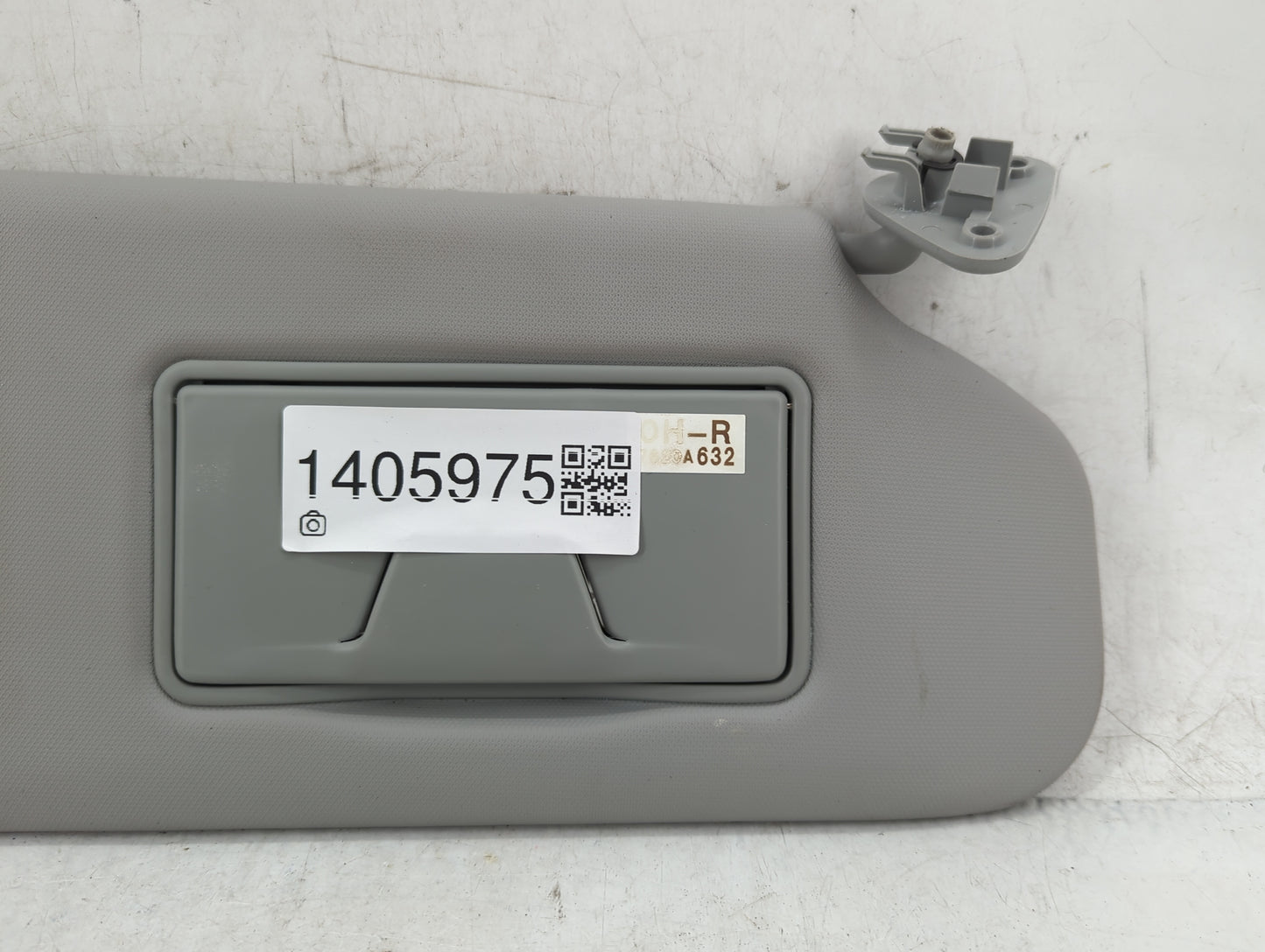 2013-2021 Nissan Frontier Sun Visor Shade Replacement Passenger Right Mirror Fits OEM Used Auto Parts - Oemusedautoparts1.co