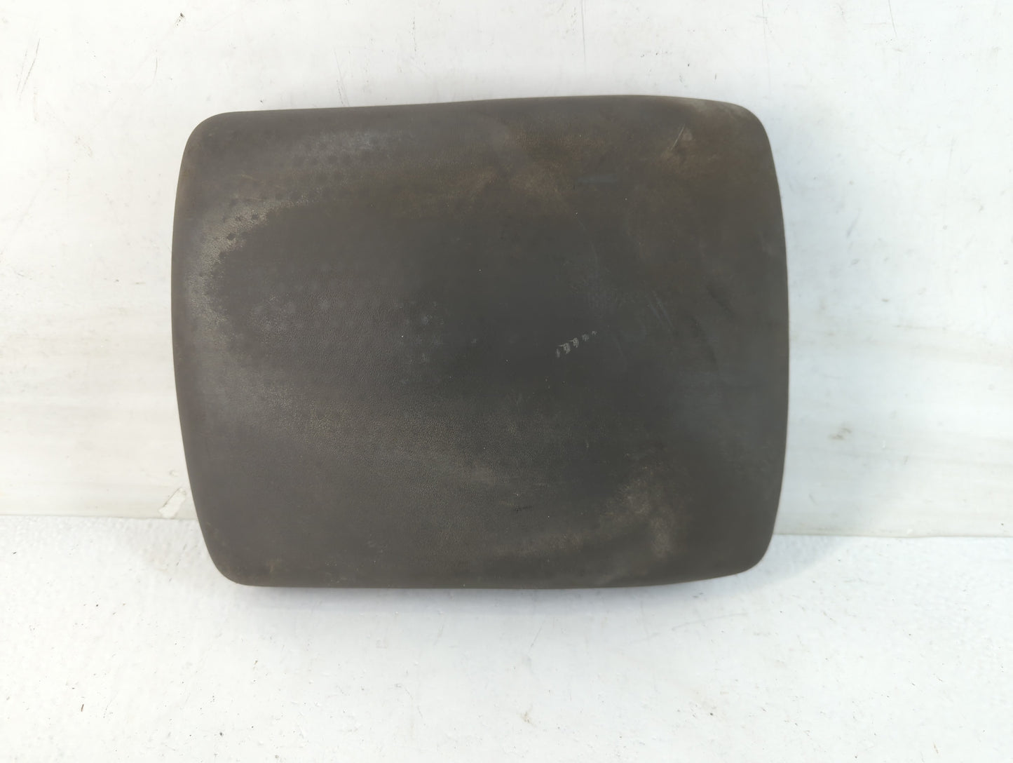 2013 Nissan Frontier Center Console Armrest Cover Lid P/N:130814 Fits OEM Used Auto Parts - Oemusedautoparts1.com