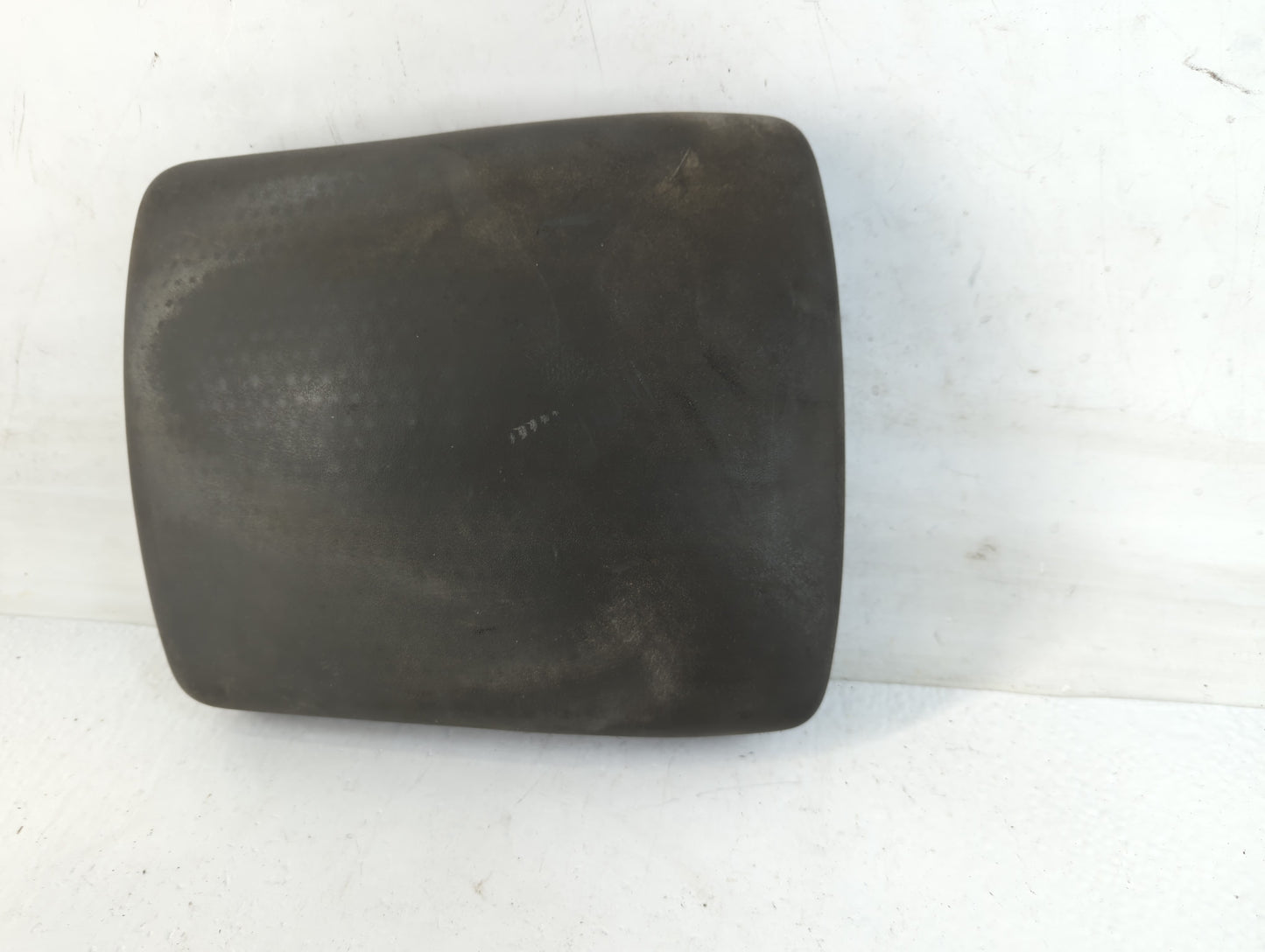 2013 Nissan Frontier Center Console Armrest Cover Lid P/N:130814 Fits OEM Used Auto Parts - Oemusedautoparts1.com