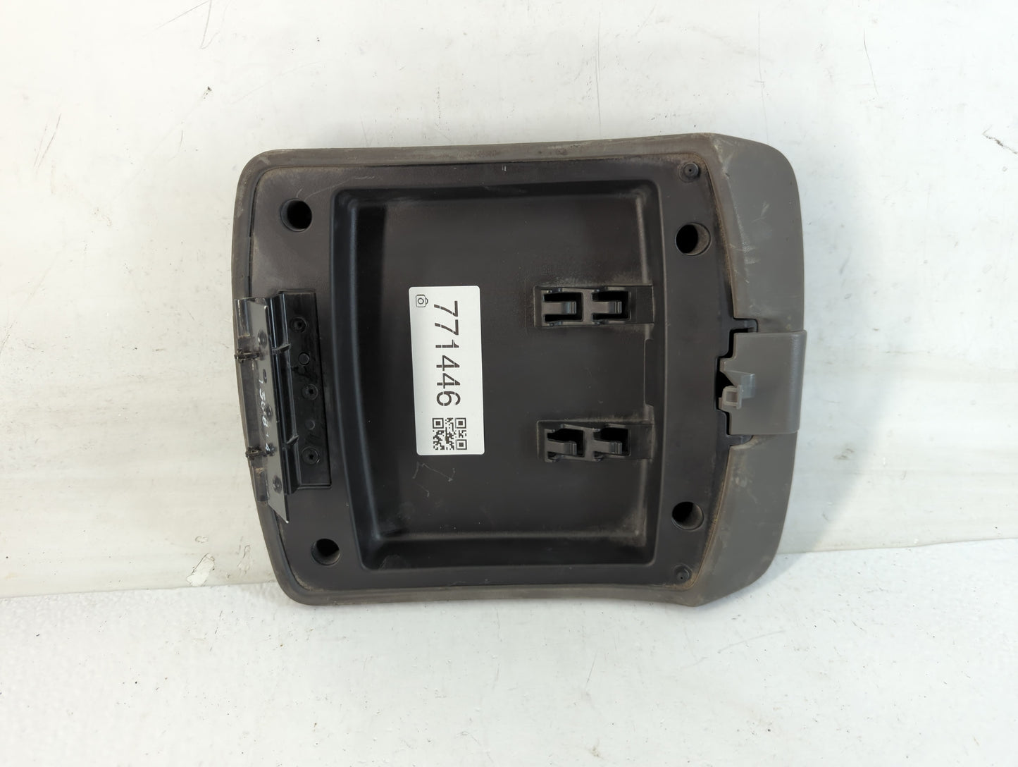2013 Nissan Frontier Center Console Armrest Cover Lid P/N:130814 Fits OEM Used Auto Parts - Oemusedautoparts1.com