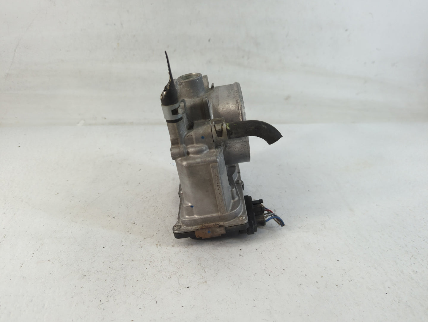 2013-2019 Nissan Frontier Throttle Body P/N:1611 Fits Fits 2012 2013 2014 2015 2016 2017 2018 2019 2020 OEM Used Auto Parts 