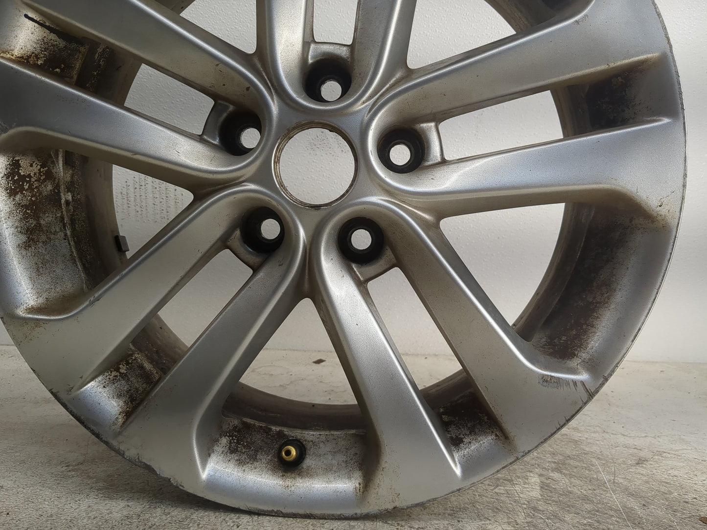 2011-2016 Nissan Juke Oem Wheel Rim - Oemusedautoparts1.com