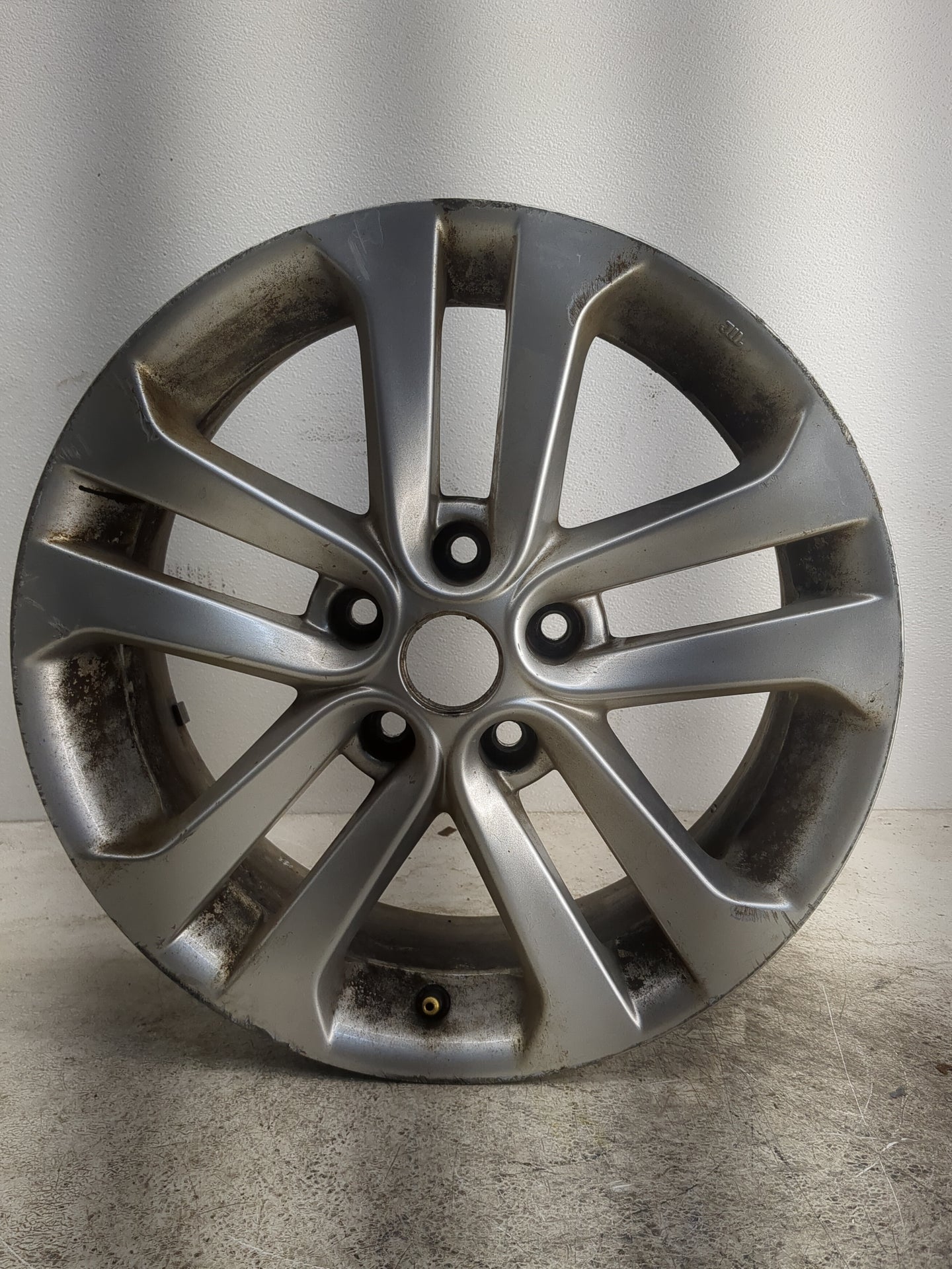 2011-2016 Nissan Juke Oem Wheel Rim - Oemusedautoparts1.com