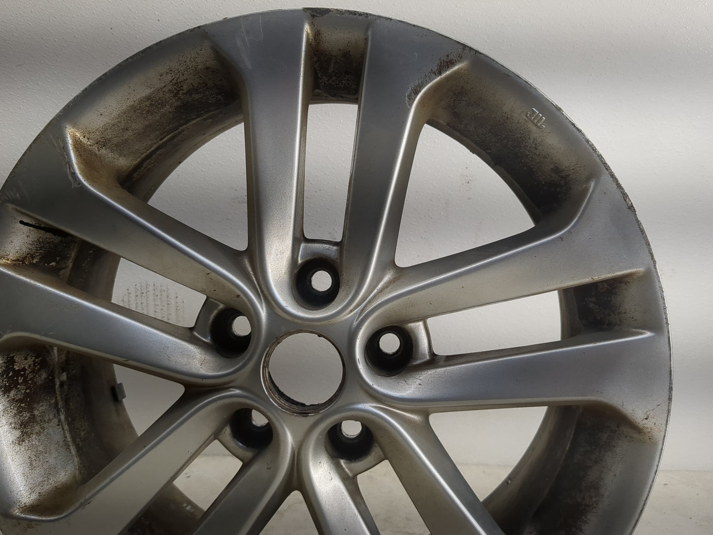 2011-2016 Nissan Juke Oem Wheel Rim - Oemusedautoparts1.com