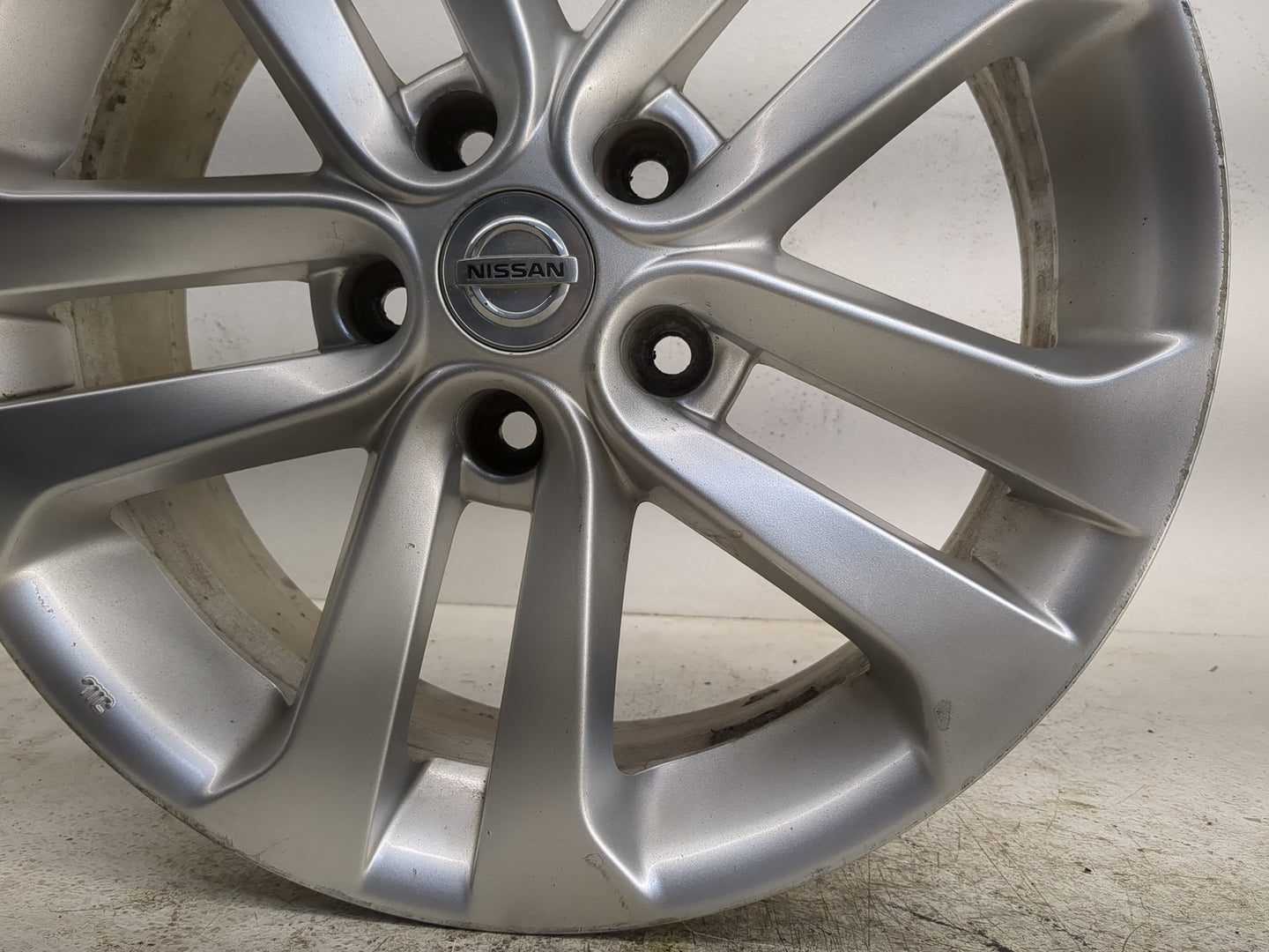 2011-2016 Nissan Juke Oem Wheel Rim - Oemusedautoparts1.com