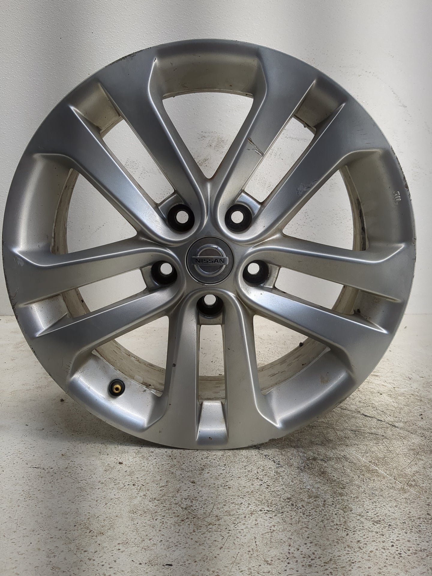 2011-2016 Nissan Juke Oem Wheel Rim - Oemusedautoparts1.com