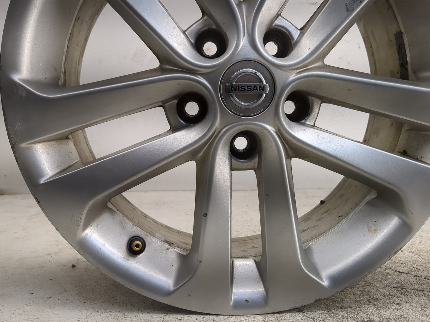2011-2016 Nissan Juke Oem Wheel Rim - Oemusedautoparts1.com