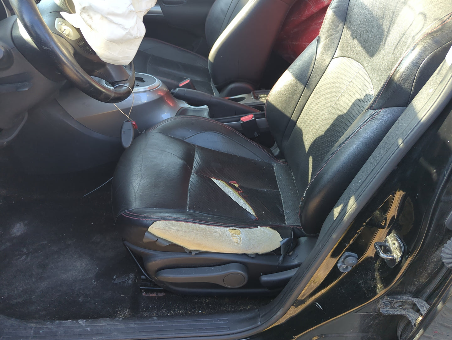 2011-2015 Nissan Juke Driver Front Seat Oem 1164447 - Oemusedautoparts1.com