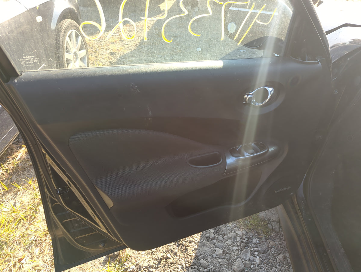 2013 Nissan Juke Front Left Driver Interior Door Panel Trim 1164461 - Oemusedautoparts1.com