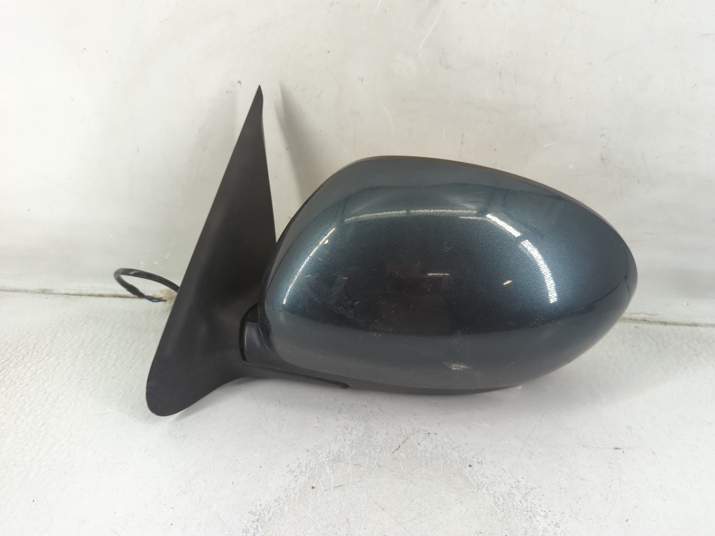 2012-2014 Nissan Juke Driver Side View Mirror - Left Door Mirror OEM Used - Oemusedautoparts1.com